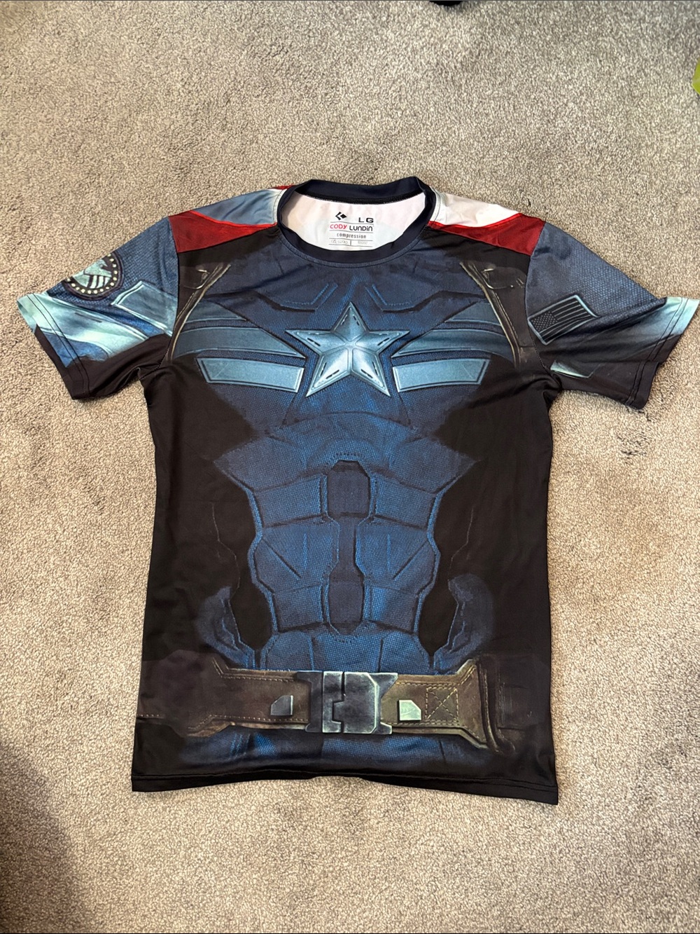 Men's Captain America sweat wicking T shirt
